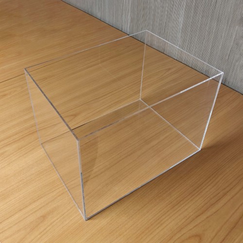 kubik z plexi bezbarwnej 3mm na wymiar pudełko z pleksi z boku